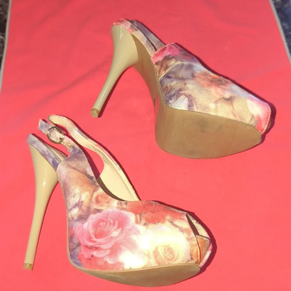VENUS Floral Pastel Peekaboo Slingback Heels 9
